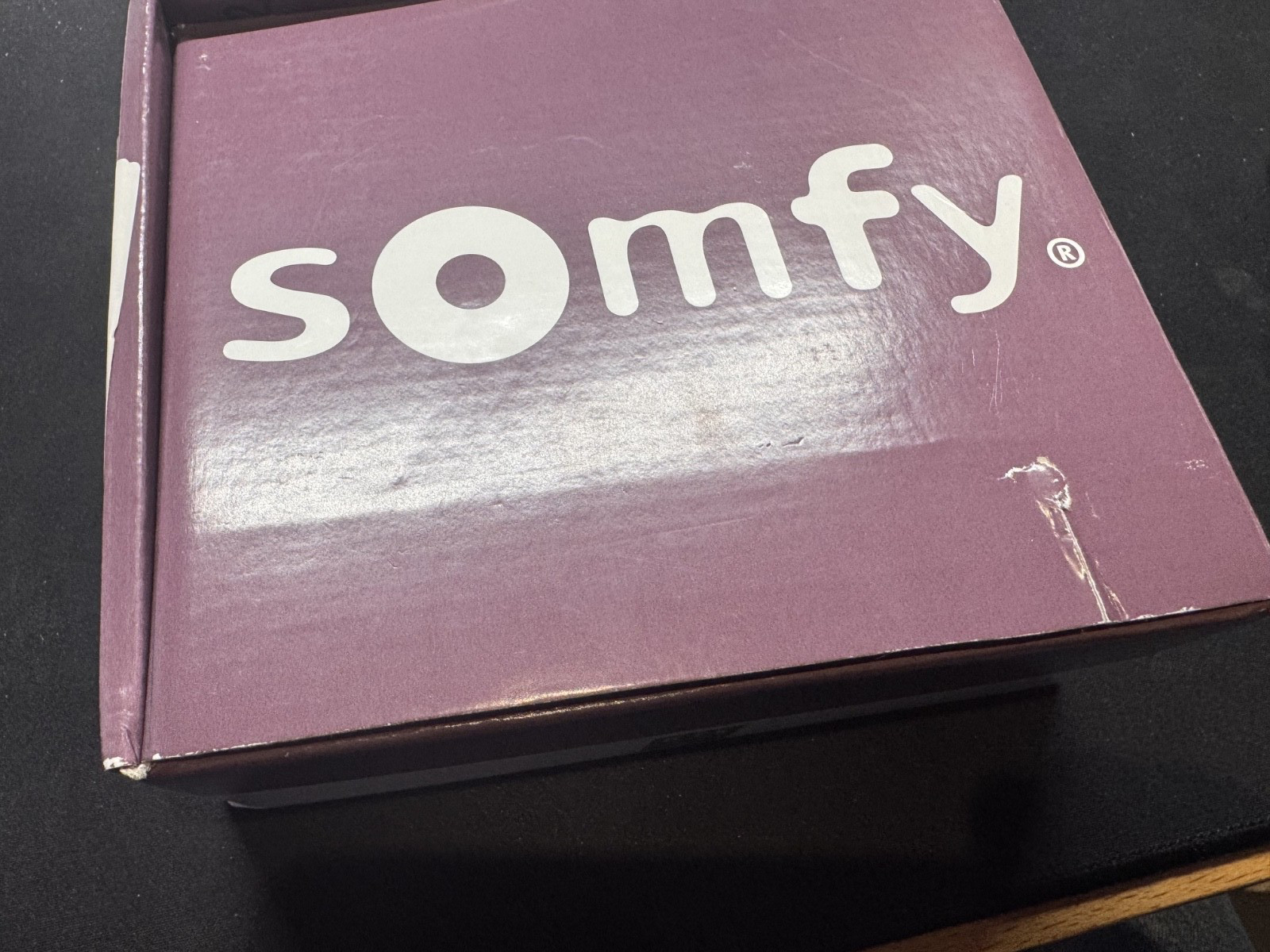 Récepteur RTS Somfy extérieur pour centraliser portail et porte de garage