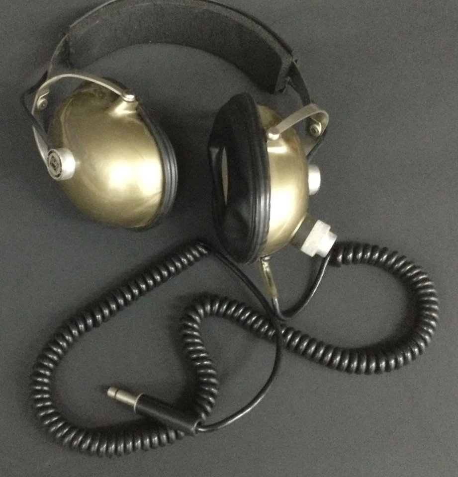Vintage Commercial Koss Pro 4AAA PRO4aaa Stereo Headphones Original Condition - Image 2 of 4