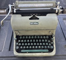 Vintage 1951 R.C. Allen Standard Typewriter Green Keys Model 6-1165883 Untested thumbnail