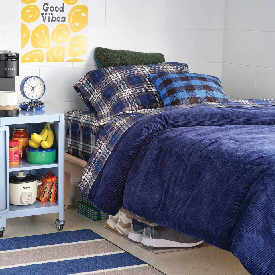 Edredón a cuadros de pana completo/queen azul marino - Room Essentials Foto 4 de 4