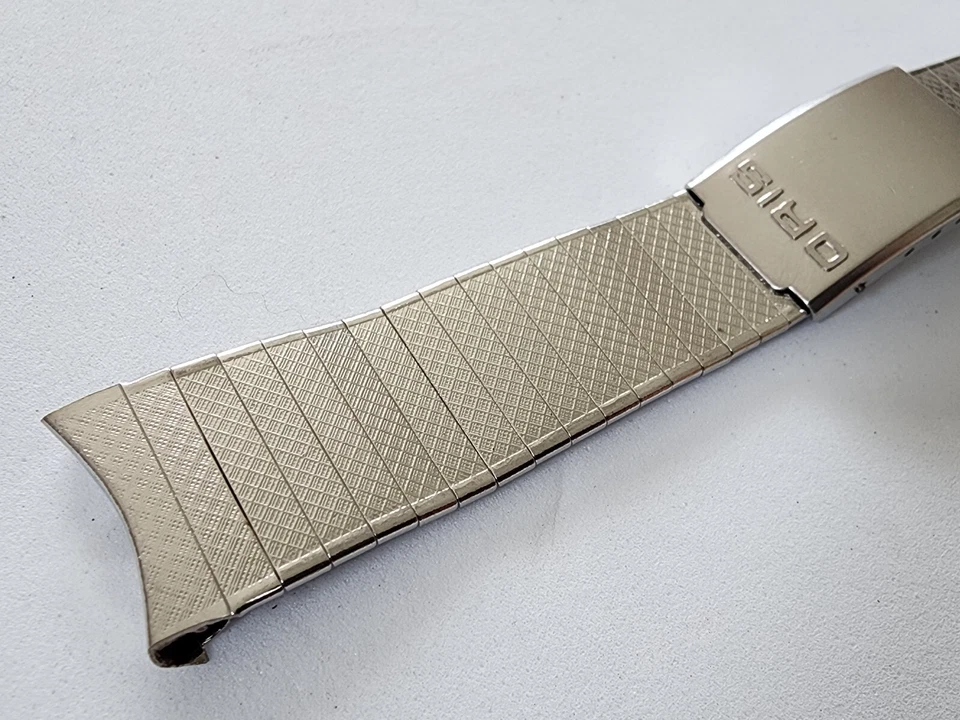 Used Rare vintage oris Bracelet 18 mm Curve end pieces Unique. - Image 2 of 4