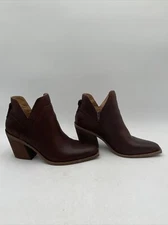 Women’s Crown Vintage Booties Brown Size 7.5M/38