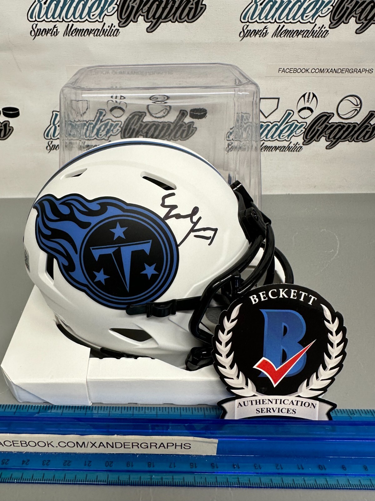 Willie Lanier Signed Kansas City Chiefs Full Size Replica Helmet – Riddell Speed, HOF '86 Inscription