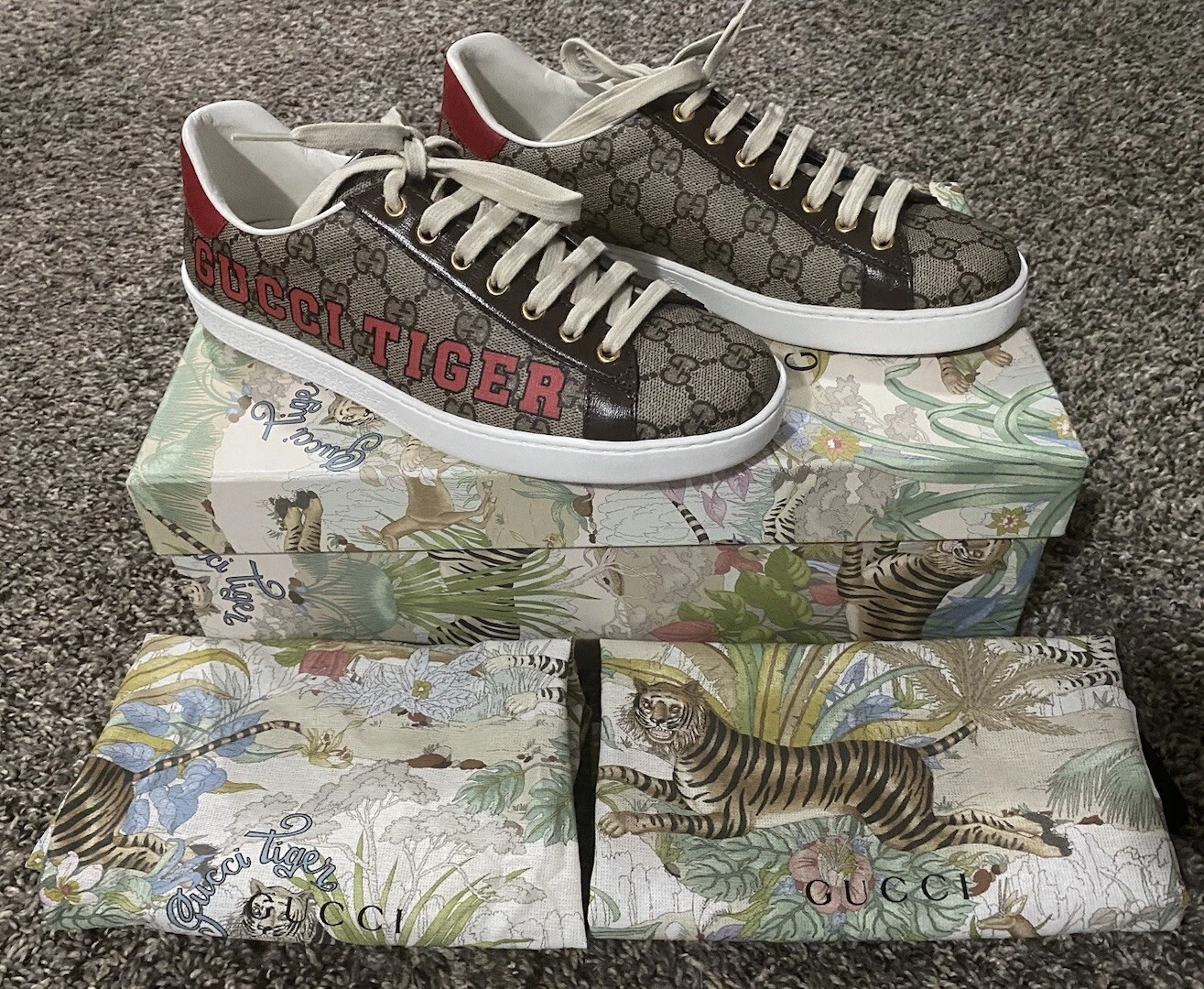 Baskets Gucci Tiger ACE neuves authentiques US hommes taille 6, US femmes 8.