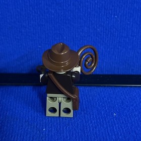 Authentic LEGO Indiana Jones IAJ001 MiniFigure W/Whip Satchel Hat Gun