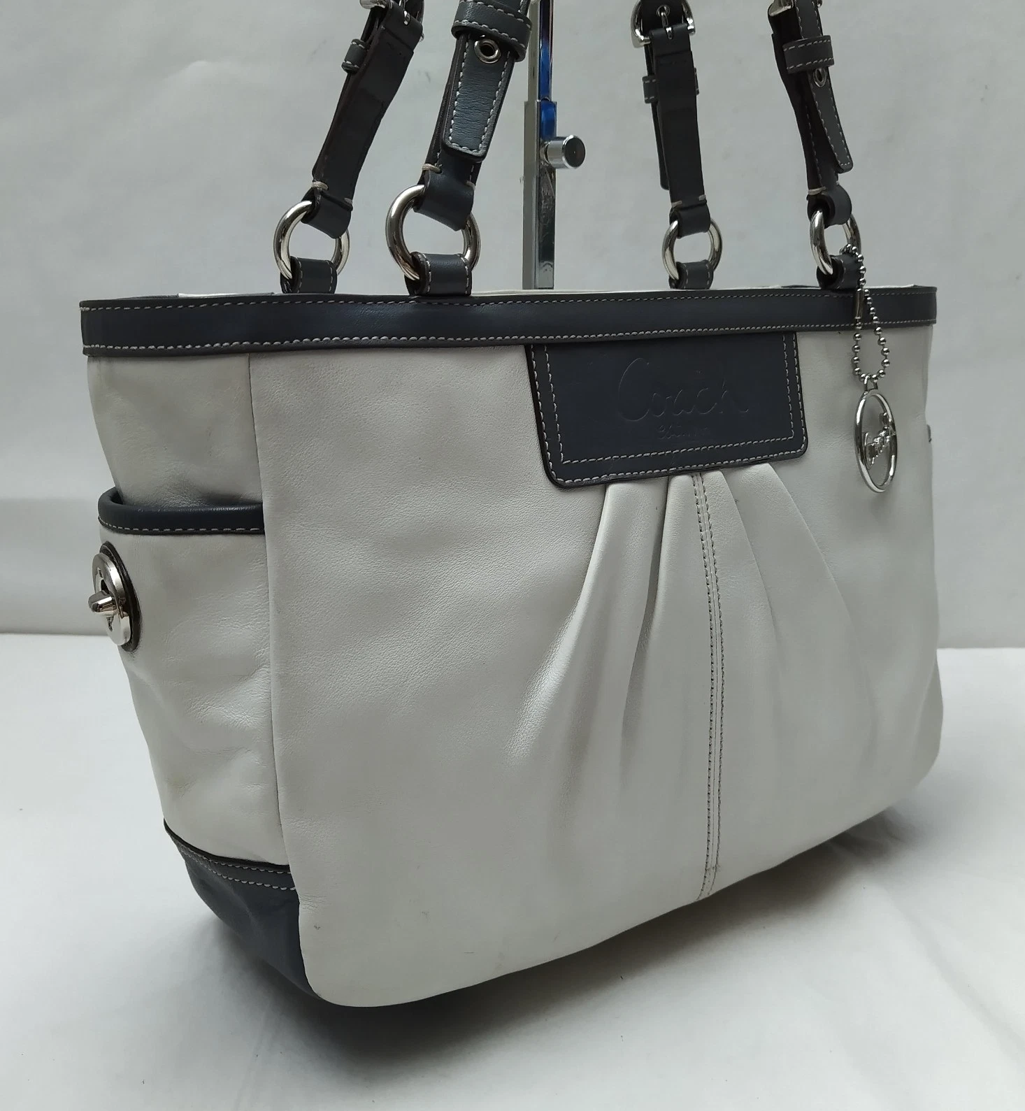 Borsa Coach East West Gallery in pelle bianca con doppio manico e cerniera