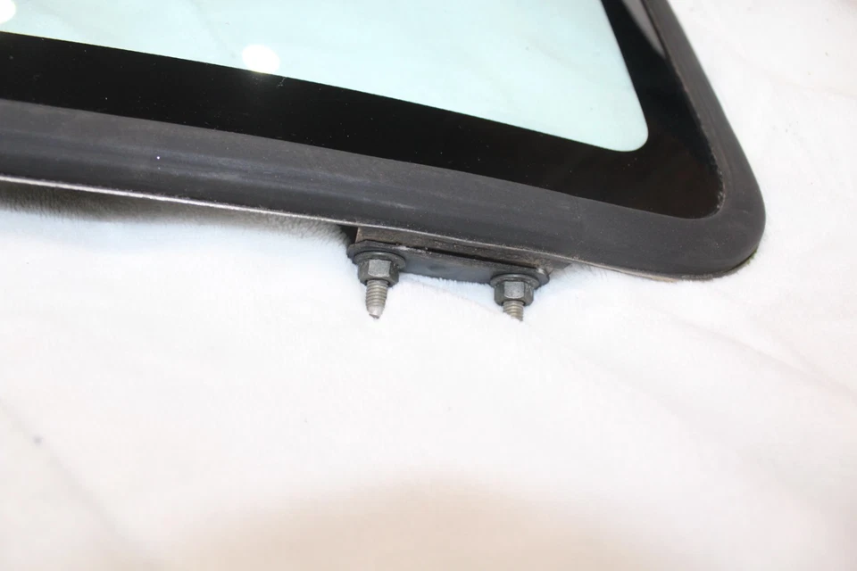 86-97 Nissan HARDBODY D21 XCab 1/4 quarto janela de vidro LH lado do motorista LIMPO A+ - Imagem 3 de 4