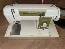 Toyota Z-772 Electric Household Sewing Machine, Pedal, Case, Free Arm, Quilting