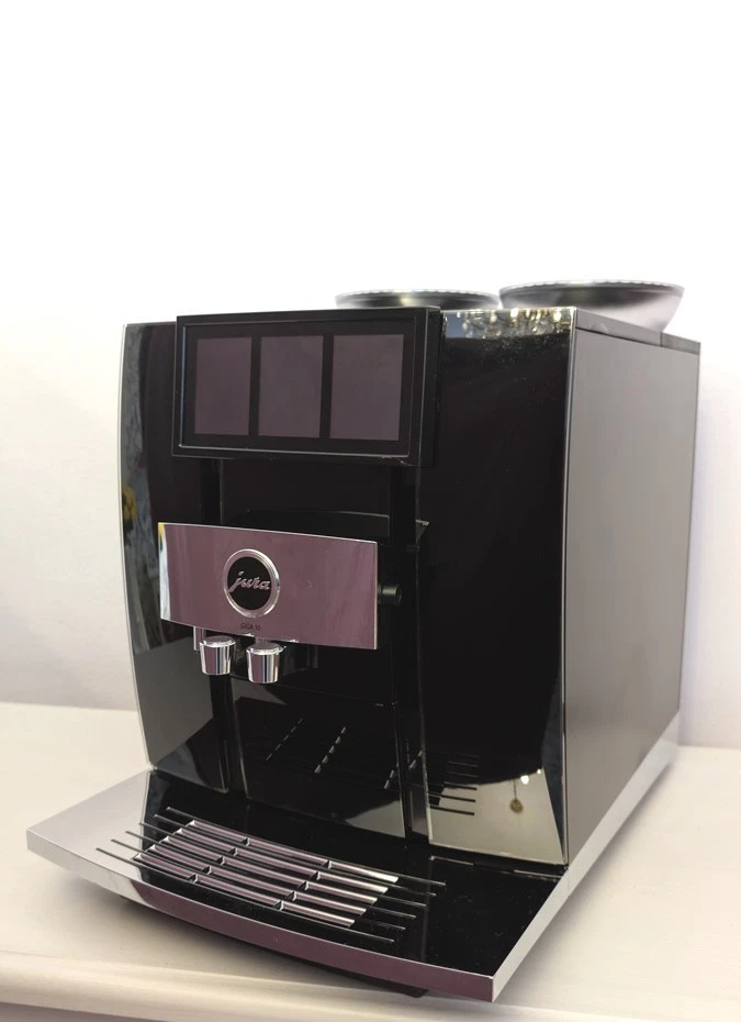 Jura Giga 10 Diamond Black (15478)/Automatic Coffee Machine/Like New!