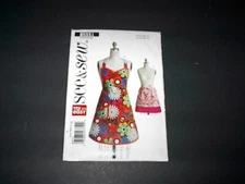 See & Sew Pattern 5551 Misses' Chic Full and Half Size Aprons  S, M, L  Uncut