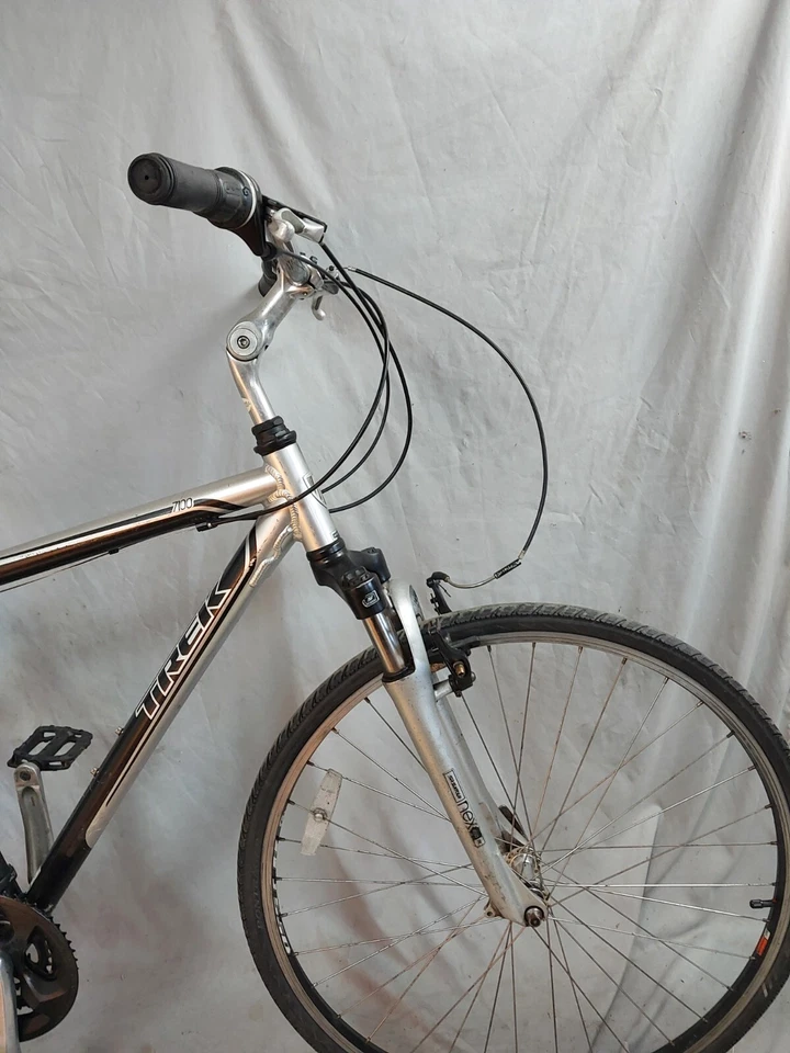 2010 Trek 7100 Comfort Hybrid Bike 20" Large SRAM X3 Tektro Suspension Ships USA - Image 3 of 4