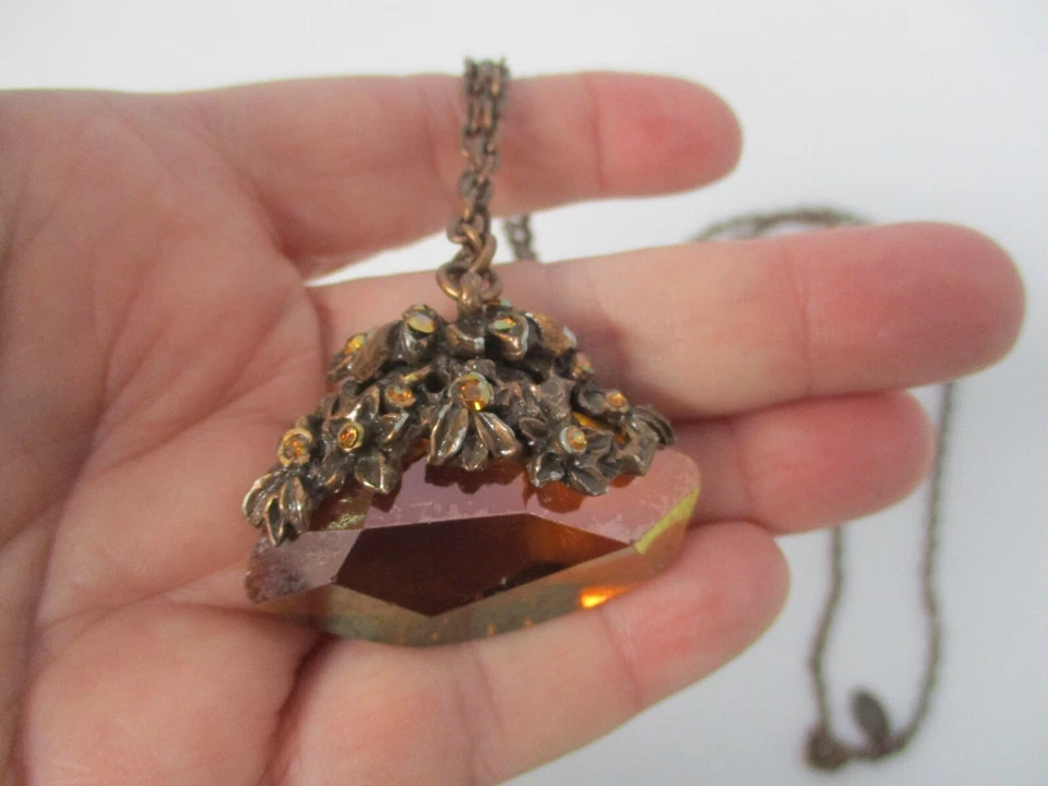 签名 CLARA KASAVINA 手工链式项链 带大号 SWAROVSKI 水晶钱包 — 第 3/4 张图片