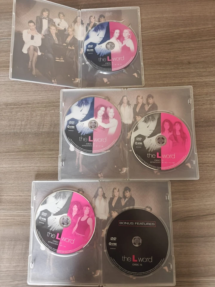 The L Word – Complete Seasons 1-6 DVD Box Set | LGBTQ+ Drama Series Original Foto 3 de 4