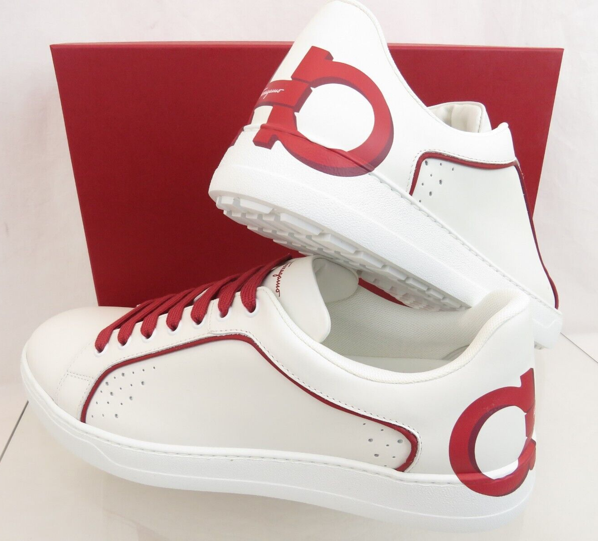 FERRAGAMO★素敵!MANHATTAN WHITE LEATHER RED LOGO SNEAKERS $795 FERRAGAMO MANHATTAN WHITE LEATHER RED GANCINI LOGO
