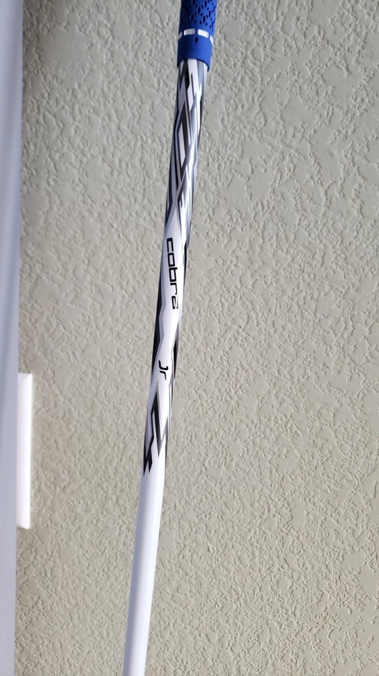 New COBRA F7 Junior ONE LENGTH PW Iron - Image 4 of 4