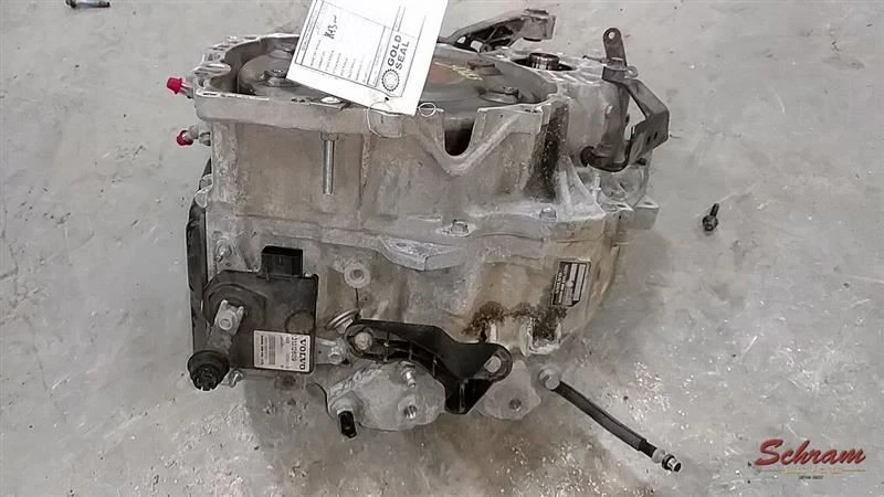 自动变速器 2.5L VIN T 第 7 位适合 15-16 沃尔沃 S60 2052319 — 第 3/4 张图片