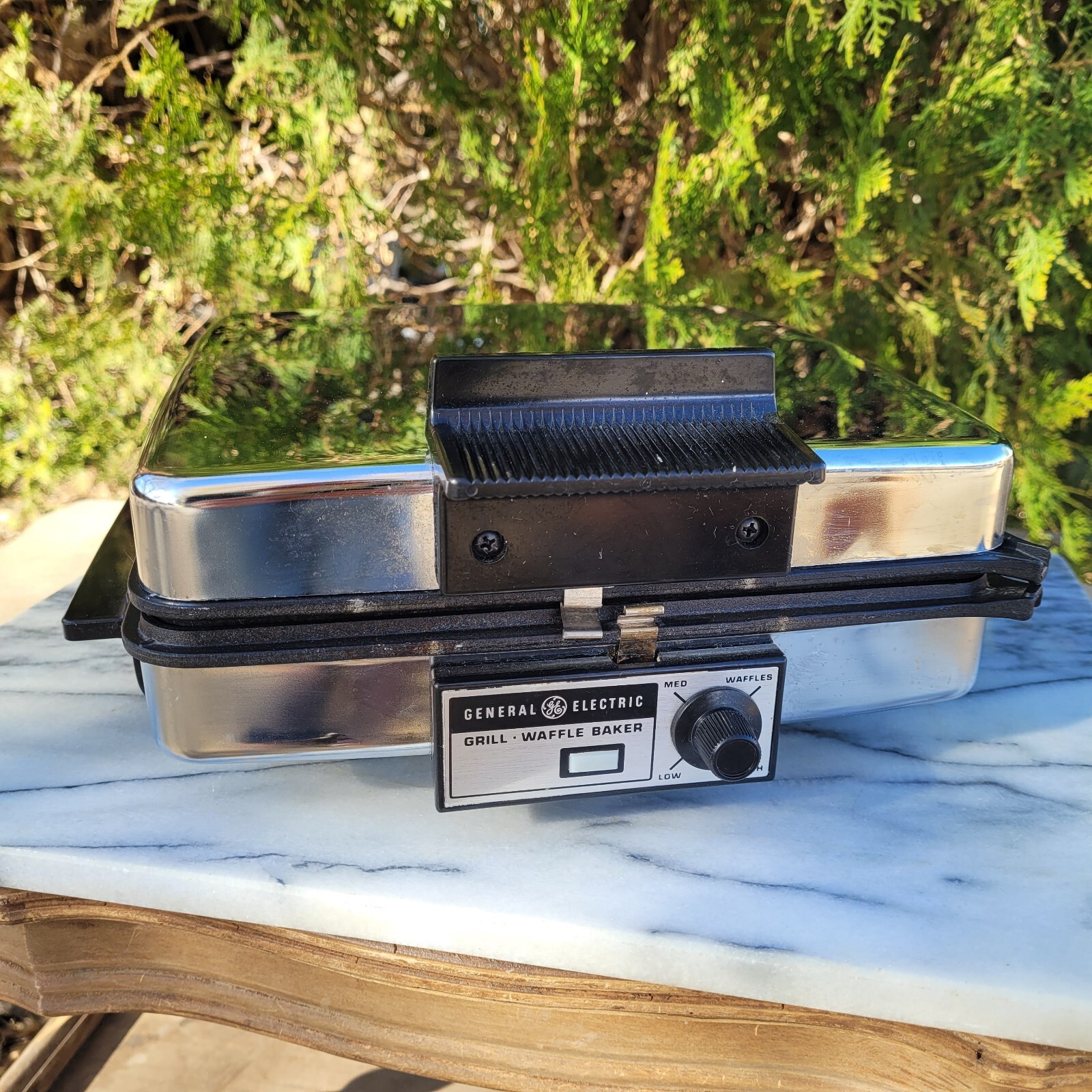 Vintage GE General Electric Griddle Iron 4 Waffle Maker Baker A1G48T Made In USA