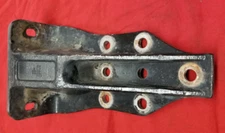 FREIGHTLINER  CAB MOUNT  support bracket 15-15682