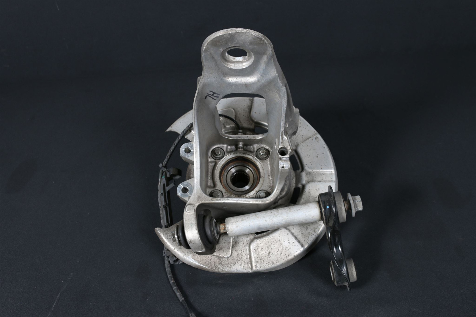 6770981 Wheel Carrier With Hub 6795961 Steering Knuckle Hl BMW X5  