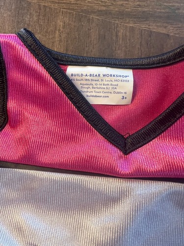 Trajes Build A Bear - Denim con estampado de animales, camiseta sin mangas de unicornio y trajes de alegría con pompones - Imagen 11 de 21