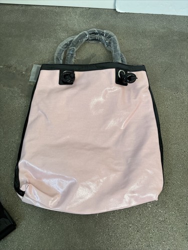 Kim Kardashian vinyl pink tote bag /purse black handles fragrance collection - Picture 9 of 13
