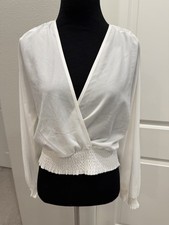 Aritzia Wilfred 'Reign' Ivory Smocked Waist Blouse V-neck Size XS Cropped