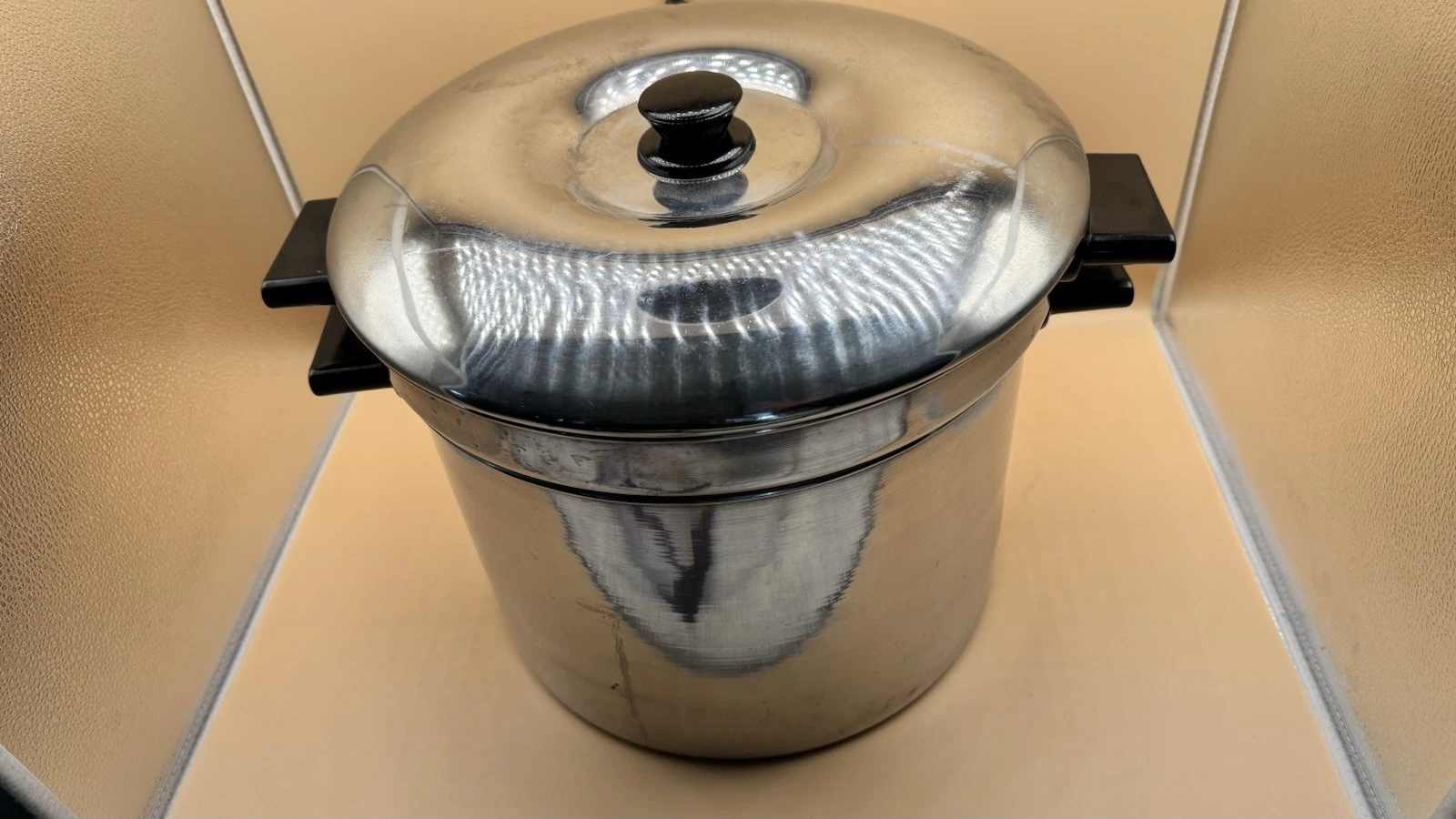 VTG NORPRO Stainless Steel Stove Top Steamer-Juicer Juice Extractor/Original Box