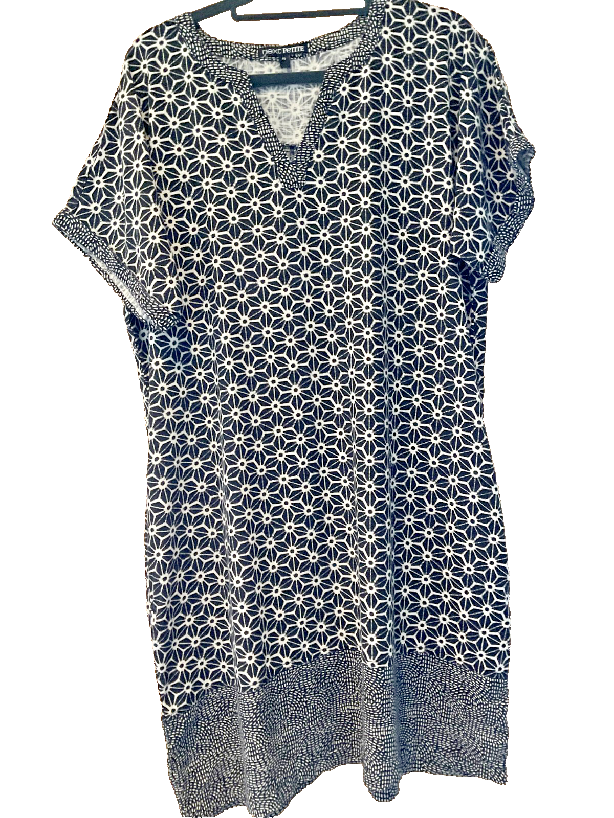 Foto 1 di 8