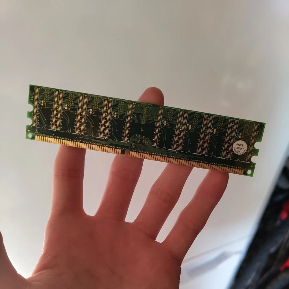 Hynix 512MB PC2100U 266MHz - Image 3 of 3