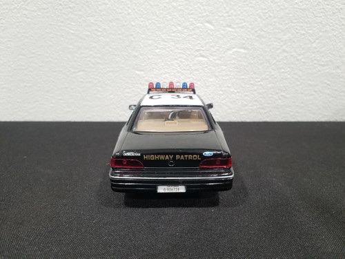 1998 CODE 3 POLICE CAR 1:24 PREMIER CHIEFS EDITION CALIFORNIA HIGHWAY PATROL C34 - Picture 10 of 16
