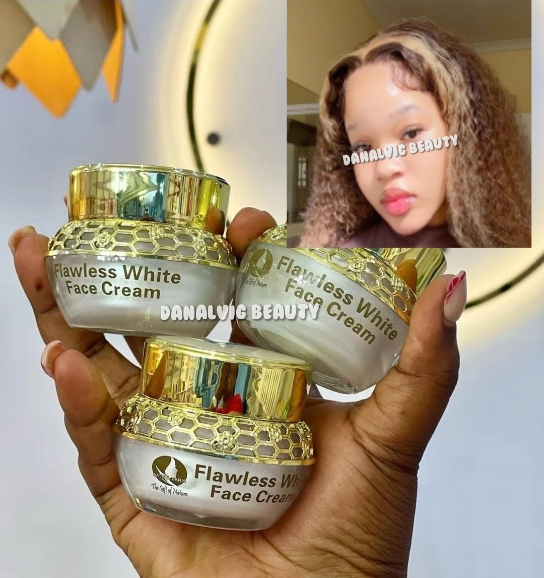 Flawless White Face Cream Anti Aging Whitening Glowing Spot Remove With Spf 30
Opens in a new window