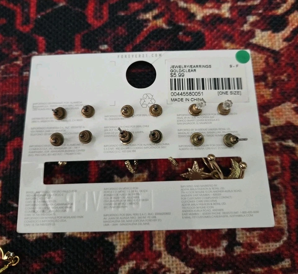 Lotes de brincos Forever 21 Claire's cores prata dourada cravejadas pedras penduradas - Imagem 4 de 4