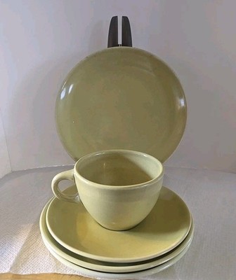 VTG Russel Wright Iroquios Cup/Saucer Set, 2 Bread Plates/1 Salad Plate- Avocado