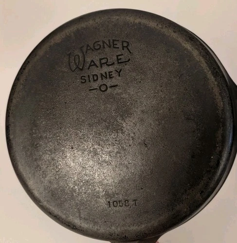 Vtg Wagner Ware SIDNEY-O-No. 8 Cast Iron Skillet 1058 T Lies Flat No Wobble EXC