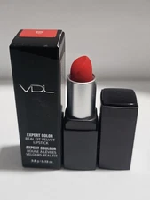 Avon VDL Expert Color Real Fit Velvet Lipstick in Fiery (605)