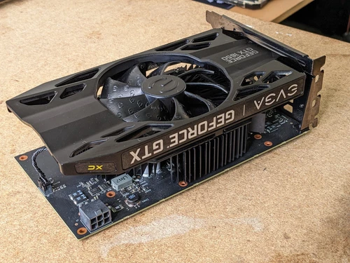 EVGA GeForce GTX 1650 XC Black Gaming – 4 Go – Triple Slot - eSport