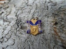 Old vintage American college medal - Marquette Intramural - Milwaukee Wisconsin
