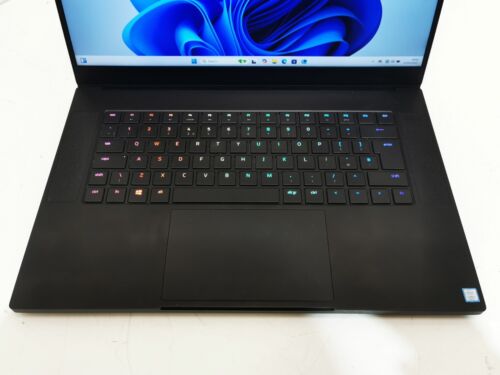 Razer Blade 15" Advanced 2018 (RZ09-02385) - 8th Gen i7/16GB RAM/512GB SSD/W11P - Picture 2 of 14