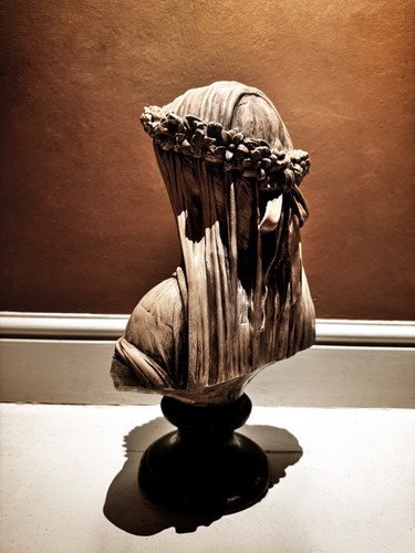 Veiled Lady Bust Sculpture Art - Picture 3 of 3