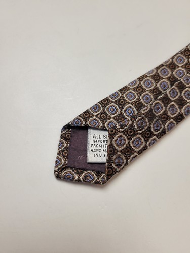 XMI Platinum HAND MADE IN USA Geometric Neck Tie Brown Blue 100% SILK Medallion - Picture 6 of 7