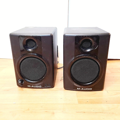M-AUDIO AV30 モニタースピーカー M-AUDIO AV30レビュー～コンパクトで使いやすいモニター