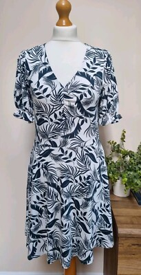 Boden Size 8 New Jersey Dress Midi Tropical Pattern