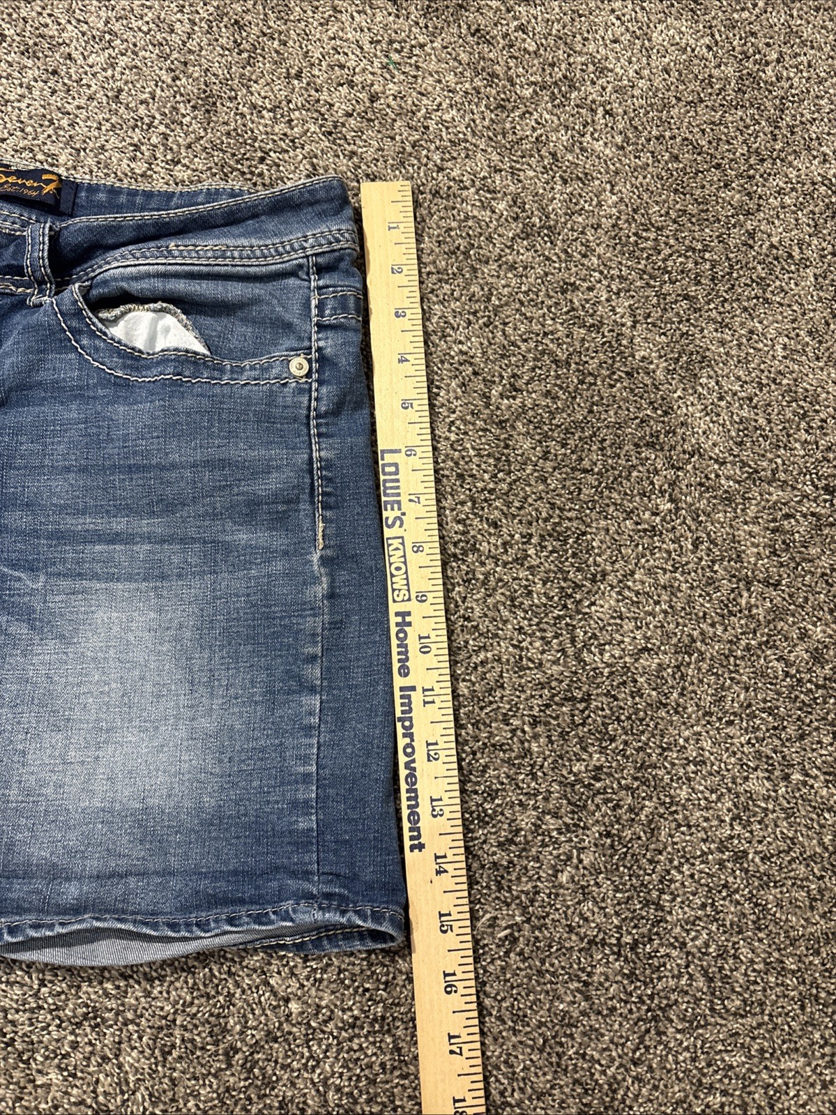 Seven 7 Women’s Dark Wash Cutoff Denim Jean Shorts - Size 10 - 30 Inch - View 4