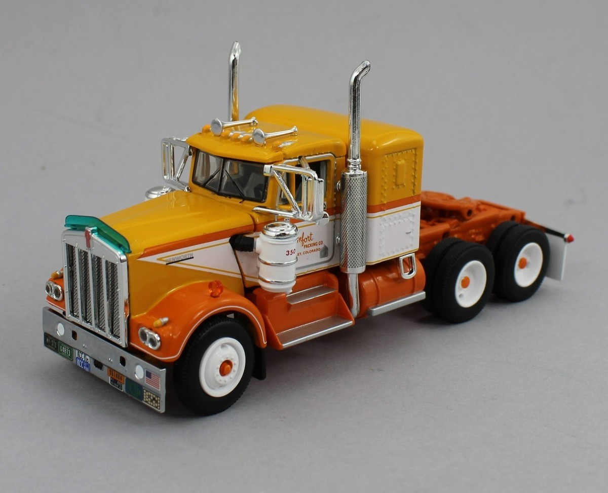 DCP 1:64 *MONFORT of COLORADO* Kenworth W900A 36