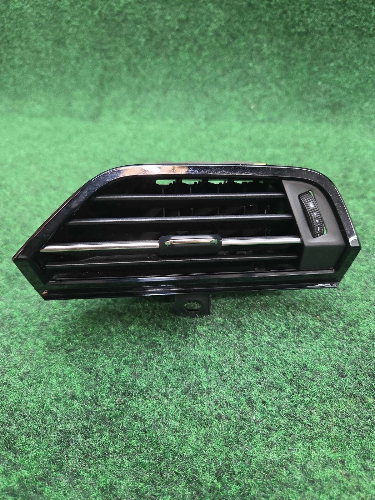 2019-2023 Audi Q3 Quattro Right Dashboard A/c Vent Oem 83b820902