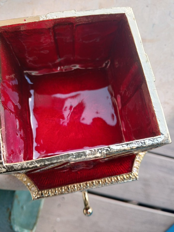 Olivia Riegel Striped Red Gift Box Crystal Stocking Holder NIB | eBay