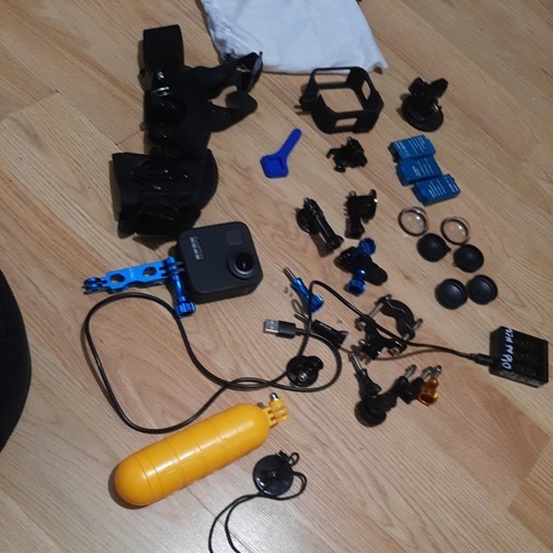 ๐ฅ๐จ GoPro MAX Waterproof 360 Camera HD Video ( like new) 4Batteries,6 lens - Picture 12 of 18