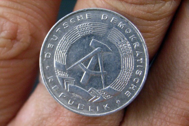 Ostalgie Haarspangen Mit DDR Pfennig - 2er Set, Handmade, 18 Mm, Für Damen & Mädchen