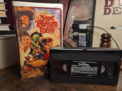 Vintage Muppet Treasure Island (1996) VHS Clamshell (G) Jim Henson