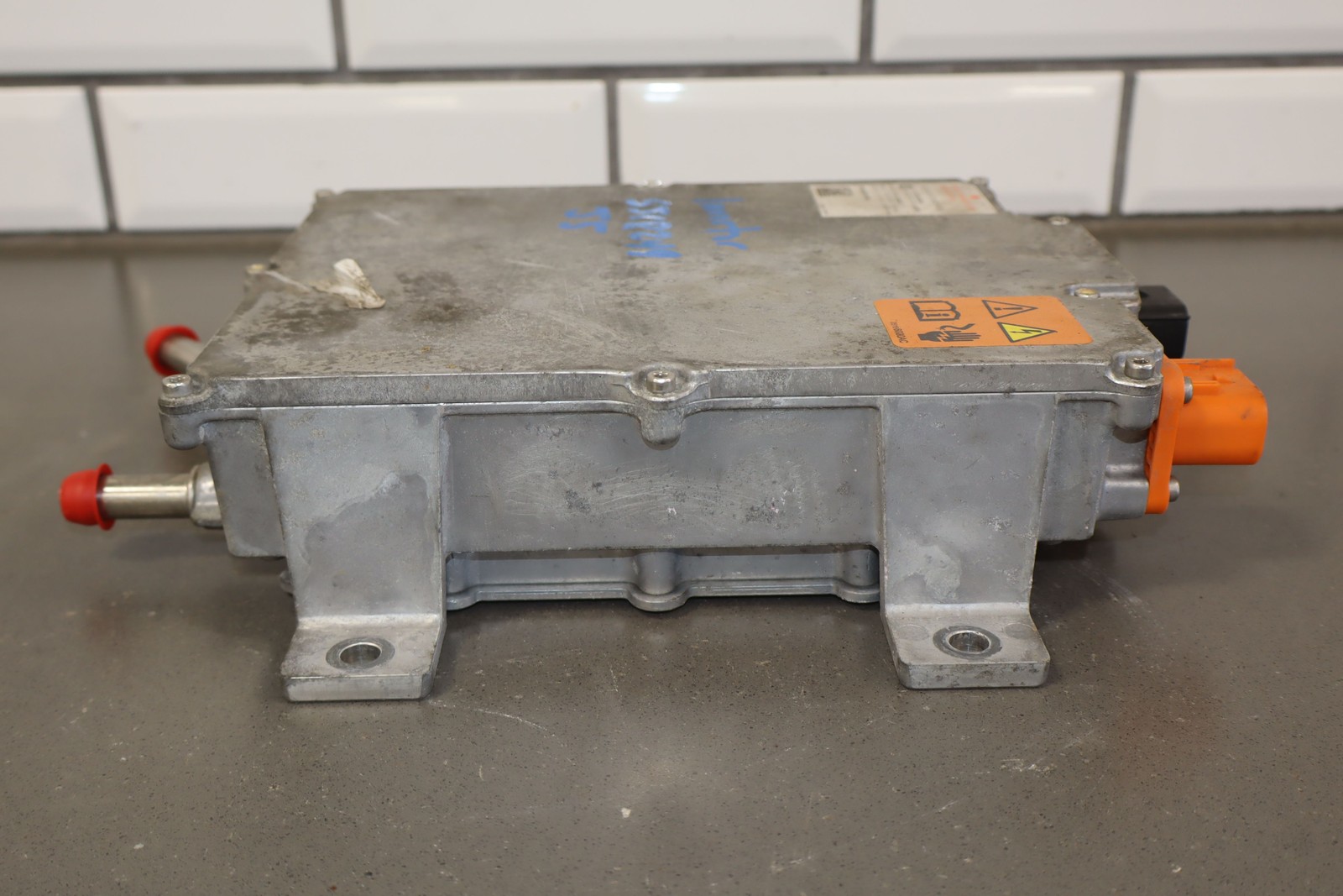 17-24 Chrysler Pacifica Hybrid Voltage Converter Module OEM 05185046AA